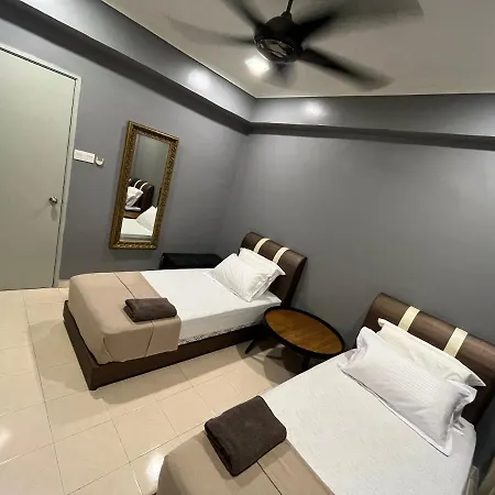Eaglenest At Marina Cove Resort Lumut Exterior photo